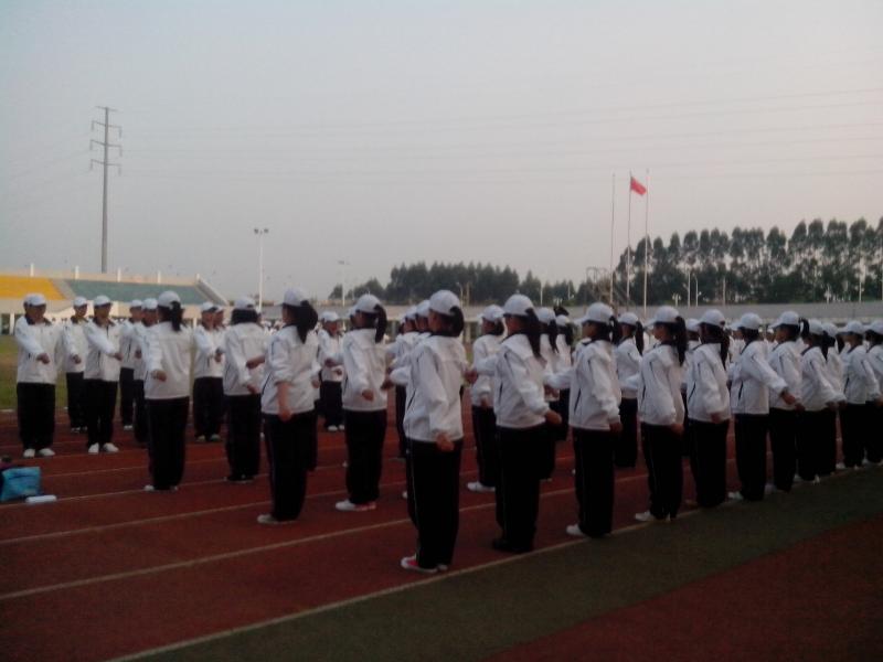 人兽性交
2012级新生军训系列报道之齐步走3.jpg 人兽性交
2012级新生军训系列报道之齐步走3.jpg