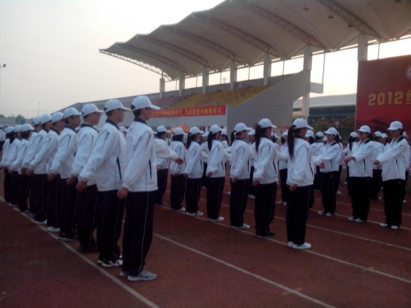 人兽性交
2012级新生军训系列报道之齐步走2.jpg 人兽性交
2012级新生军训系列报道之齐步走2.jpg